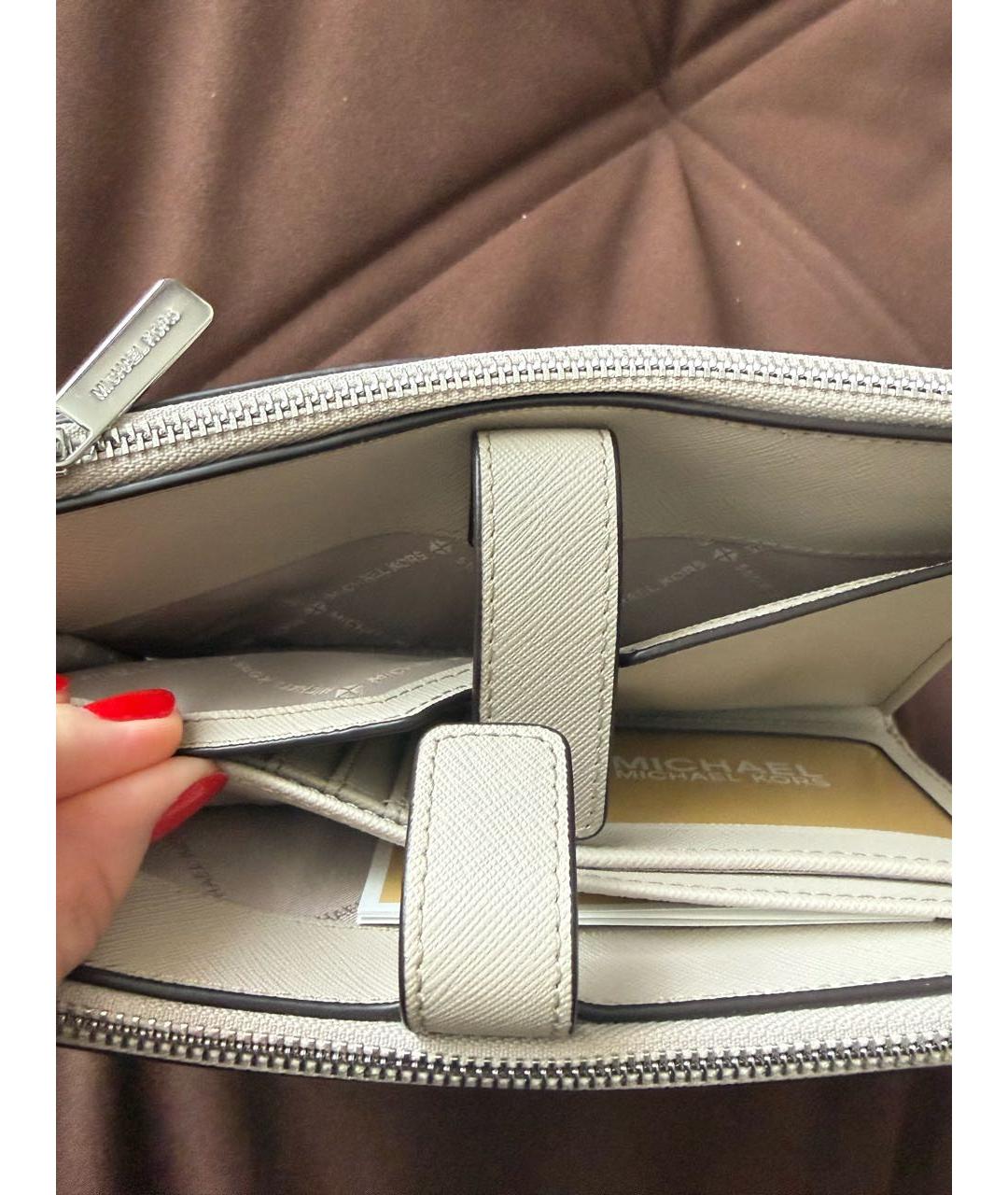 MICHAEL KORS Серый кожаный кошелек, фото 4