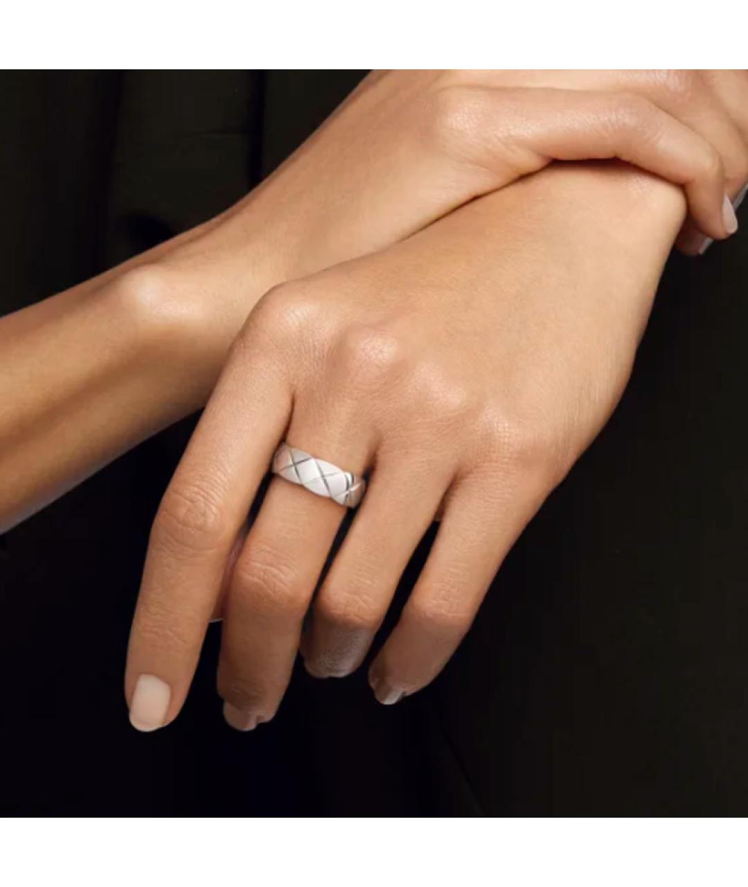 CHANEL Серебряное кольцо из белого золота, фото 4