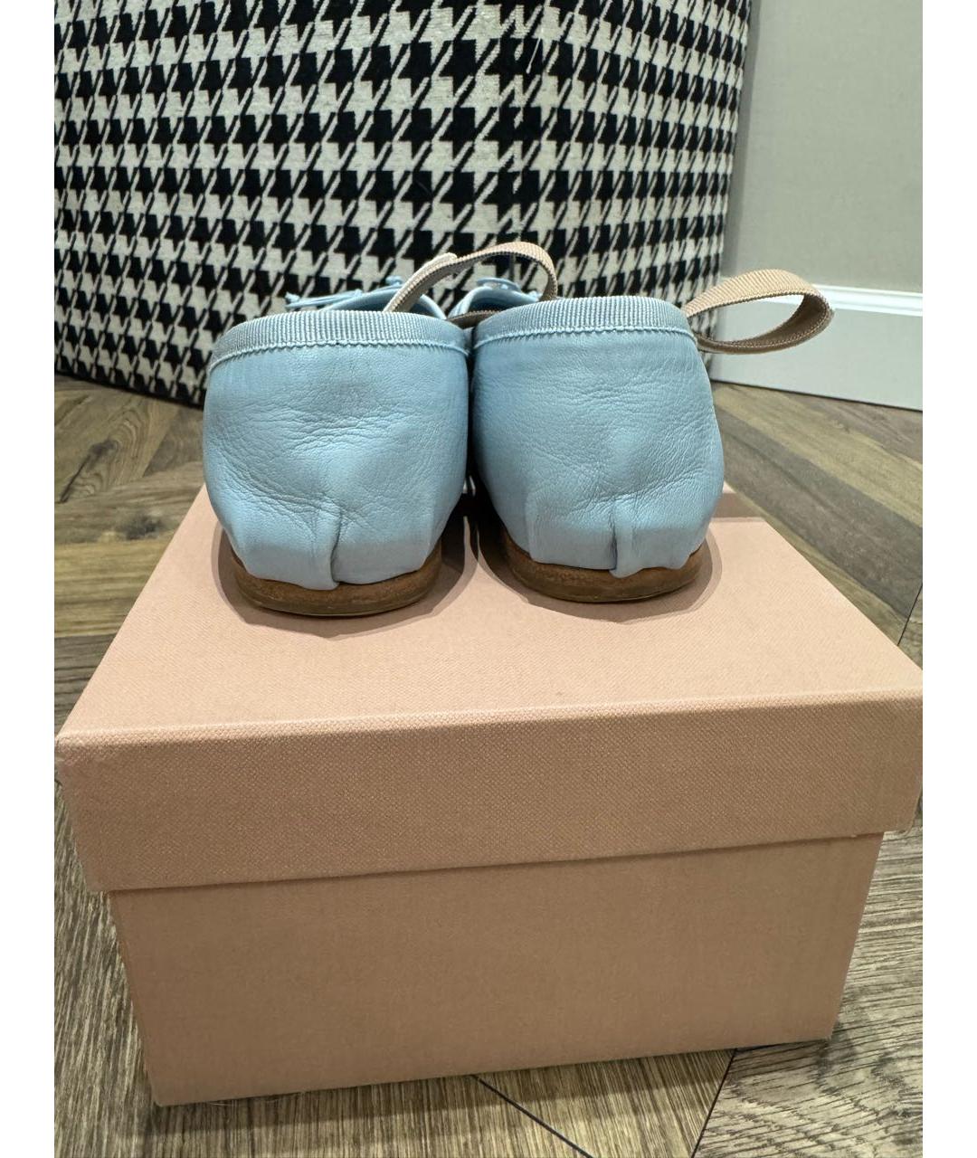 MIU MIU Голубые кожаные балетки, фото 5