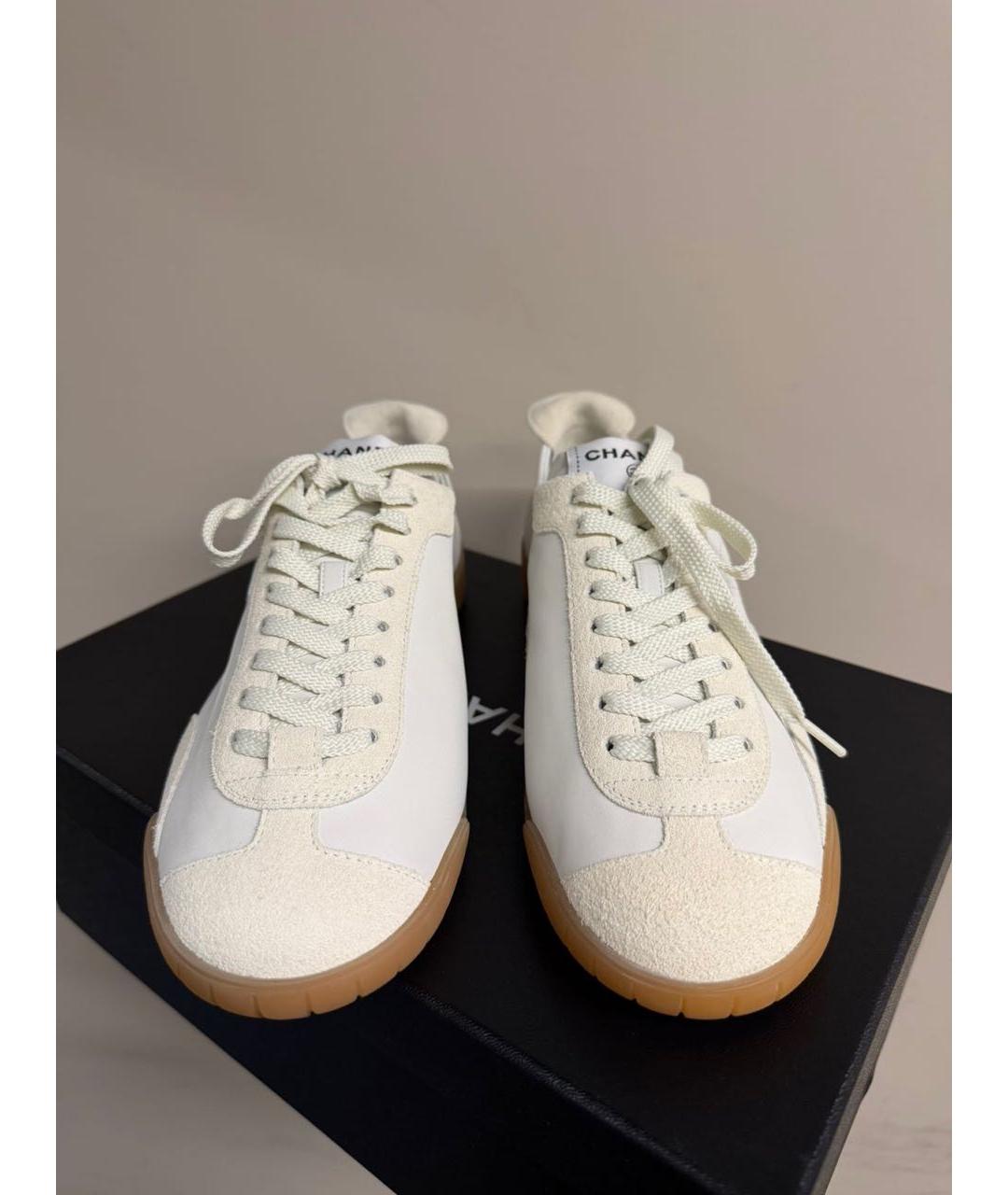 CHANEL Белые кожаные кеды, фото 3