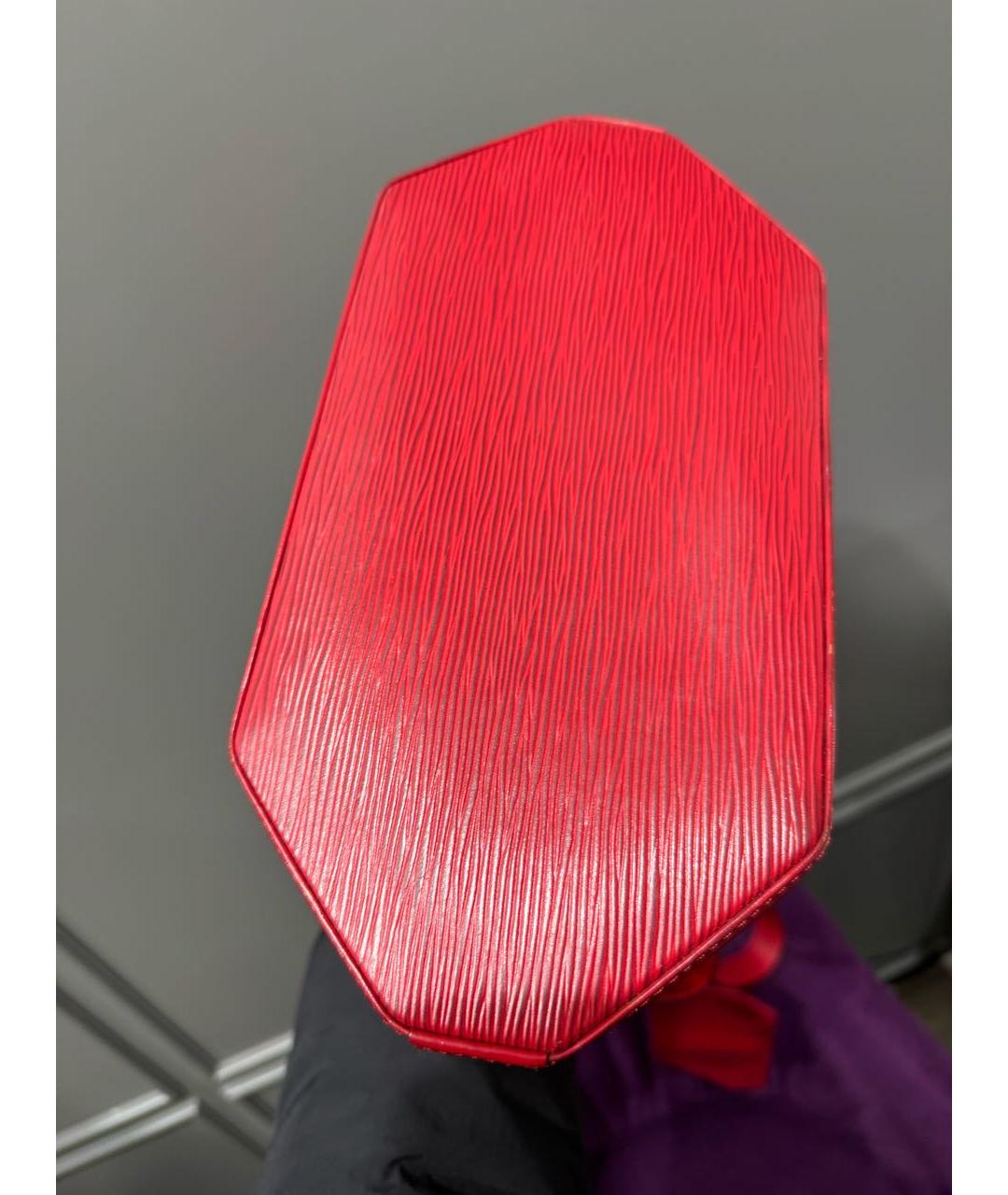 LOUIS VUITTON Красная кожаная сумка через плечо, фото 3