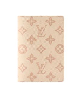 LOUIS VUITTON Обложка/футляр