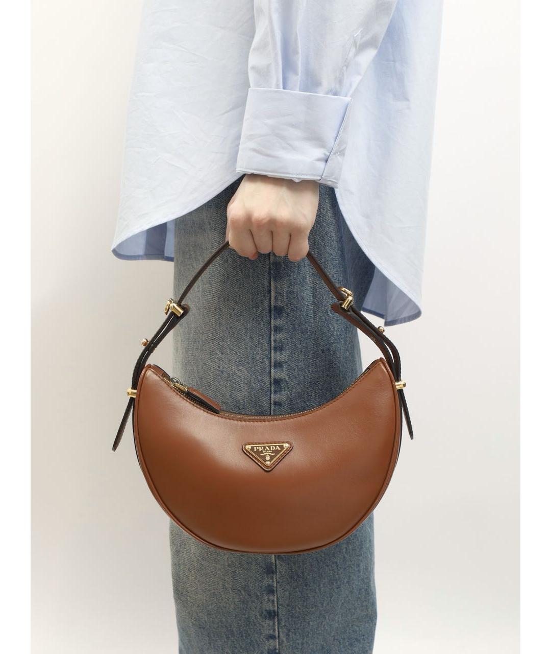 PRADA Коричневая кожаная сумка с короткими ручками, фото 2