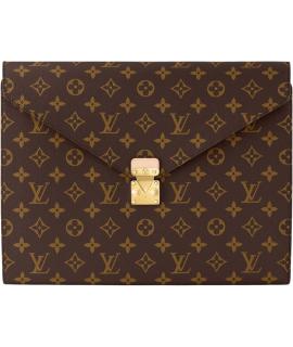 LOUIS VUITTON Косметичка
