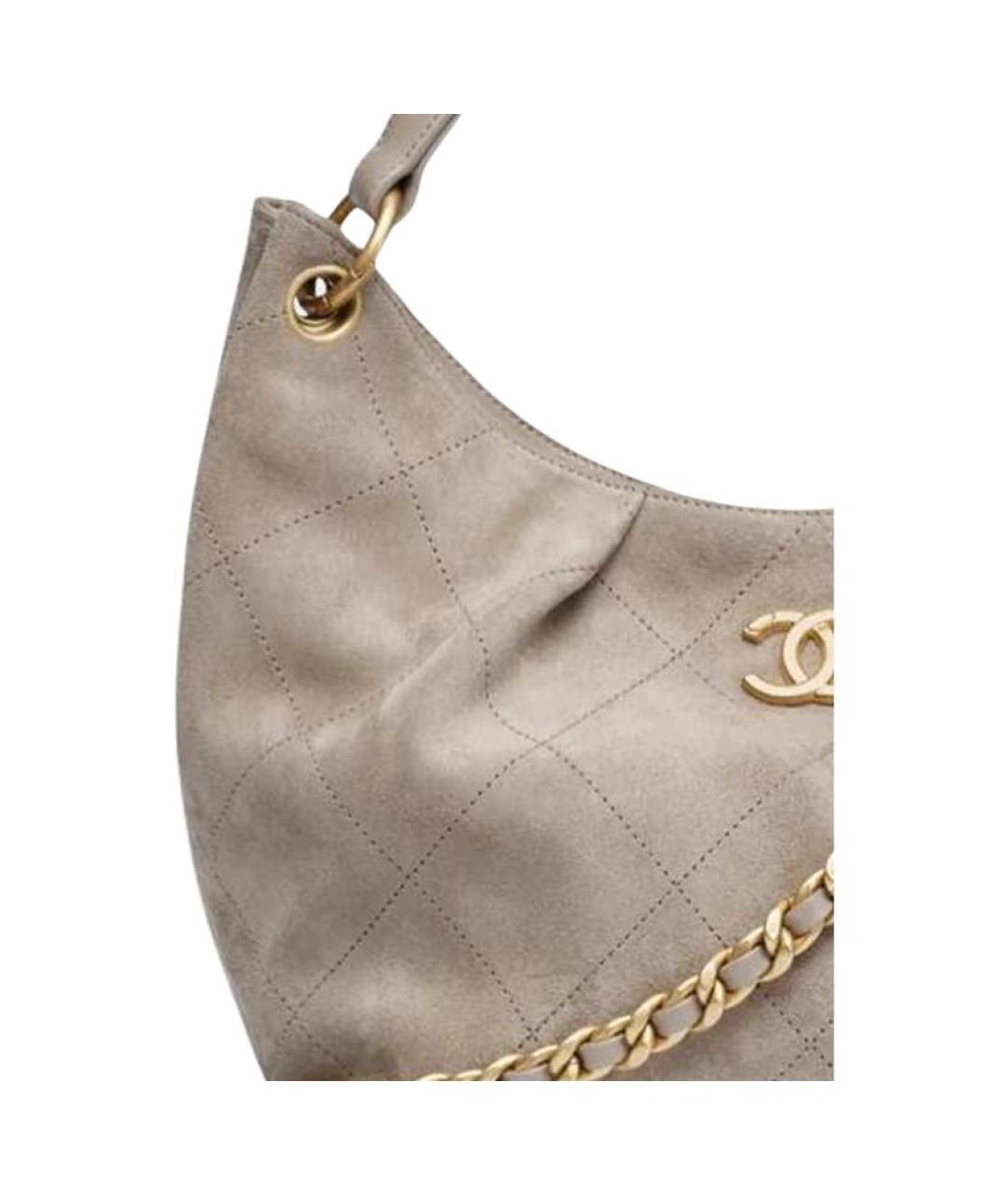 CHANEL Бежевая замшевая сумка через плечо, фото 2