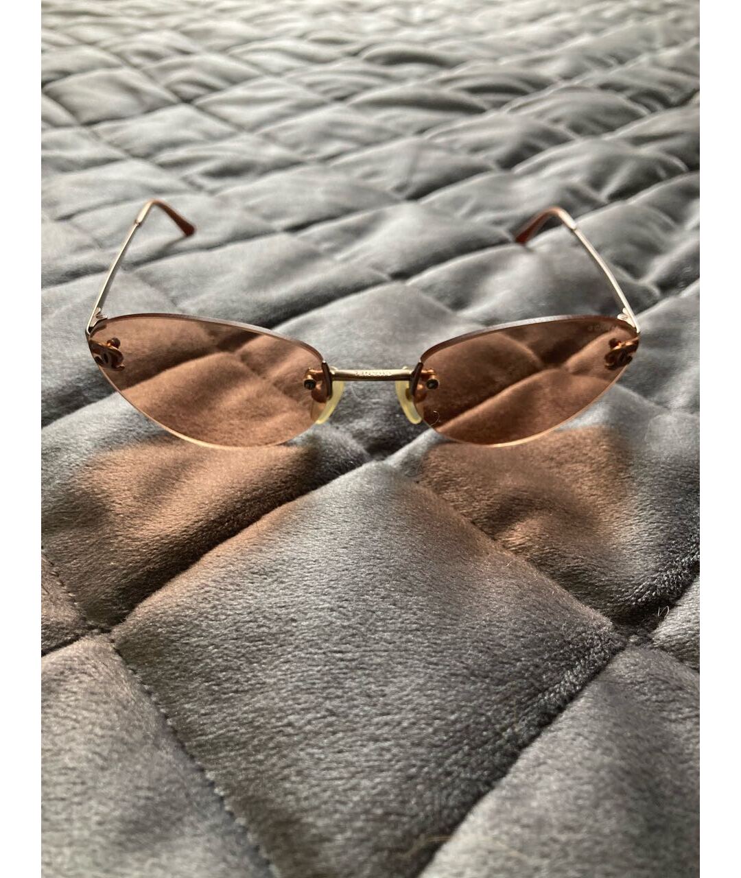 CHANEL PRE-OWNED Красные металлические солнцезащитные очки, фото 9