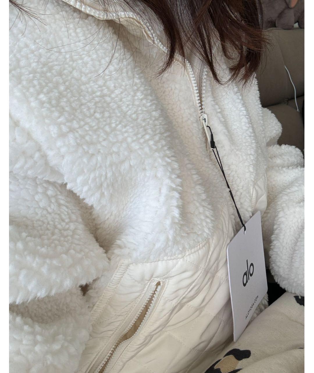 ALO YOGA Белая куртка, фото 5