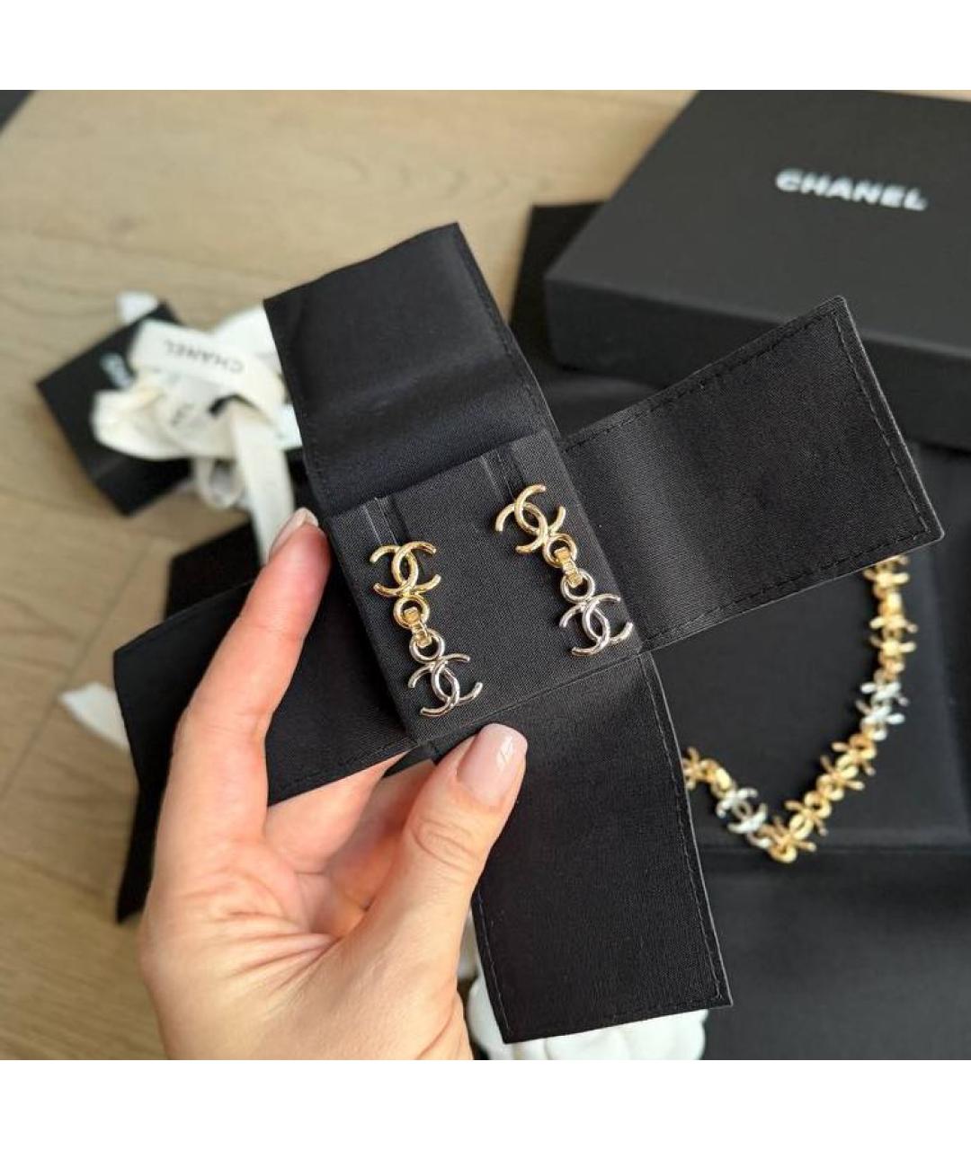 CHANEL Золотые металлические серьги, фото 2