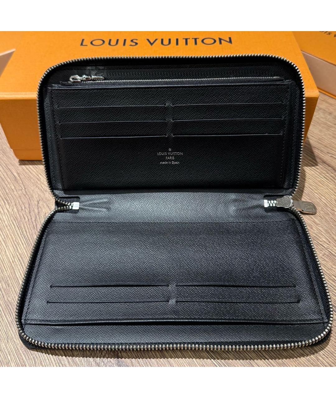 LOUIS VUITTON Антрацитовый кошелек, фото 3