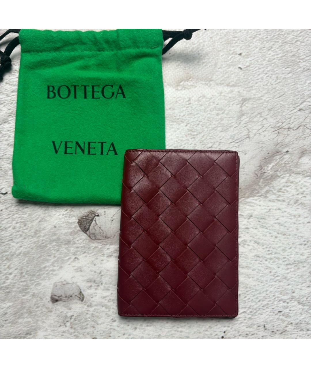 BOTTEGA VENETA Бордовый кожаный кошелек, фото 6
