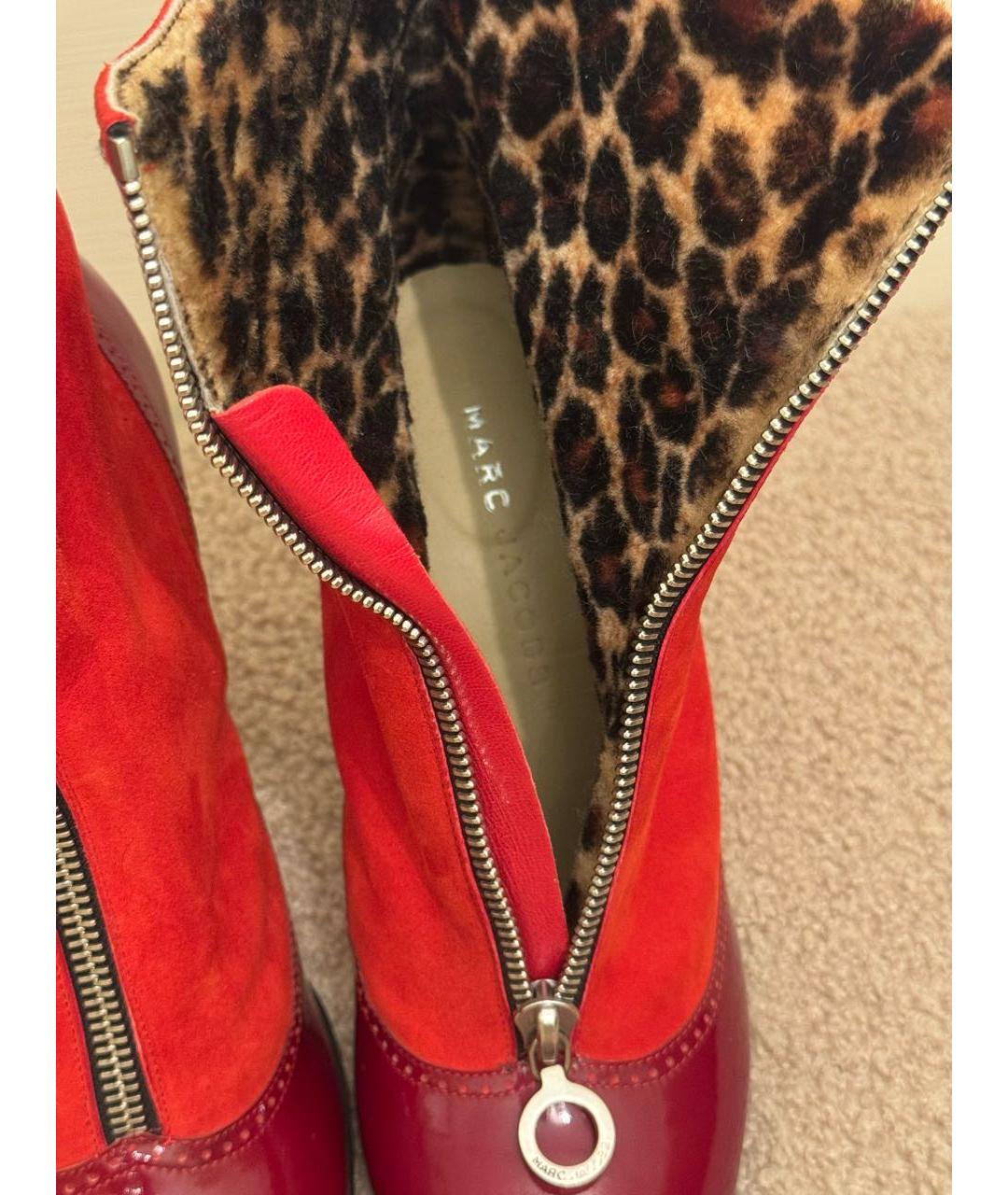 MARC JACOBS Красные замшевые ботильоны, фото 3