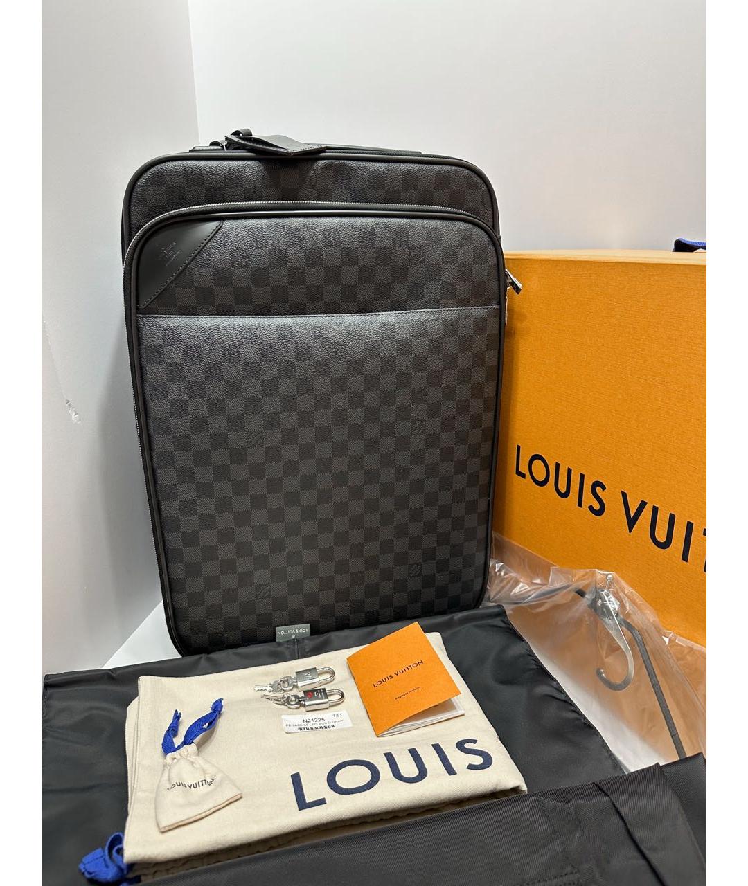 LOUIS VUITTON Черный чемодан, фото 2