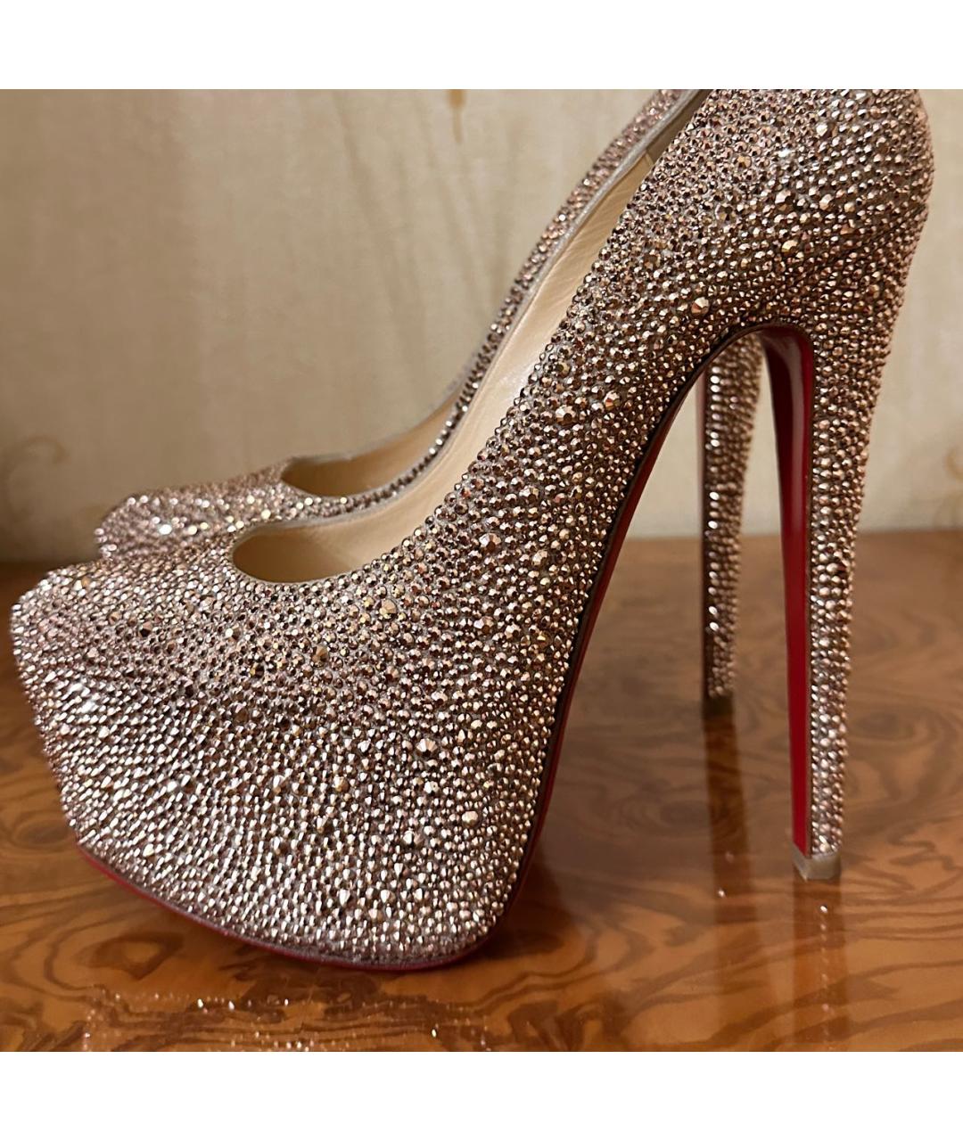 CHRISTIAN LOUBOUTIN Бежевые туфли, фото 8