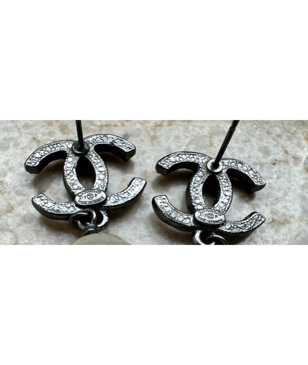 CHANEL Белые металлические серьги, фото 2
