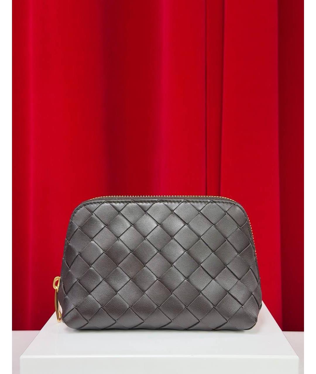 BOTTEGA VENETA Коричневая кожаная косметичка, фото 5