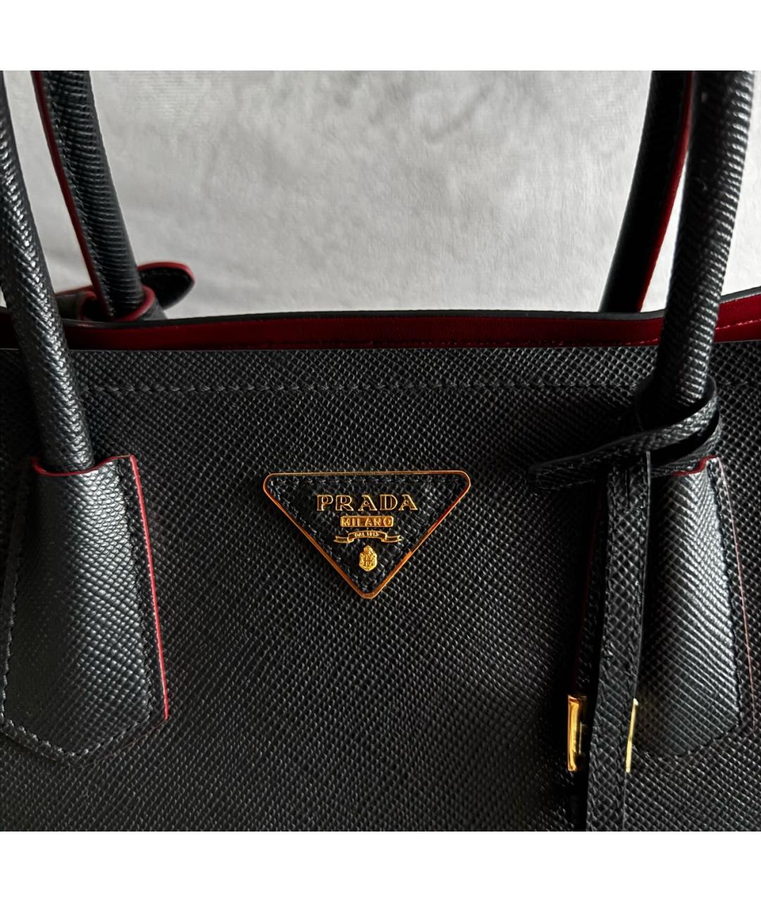 PRADA Черная кожаная сумка с короткими ручками, фото 6