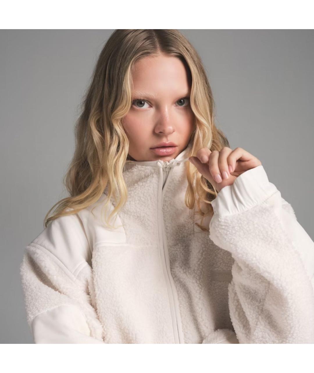 SKIMS Белая куртка, фото 4