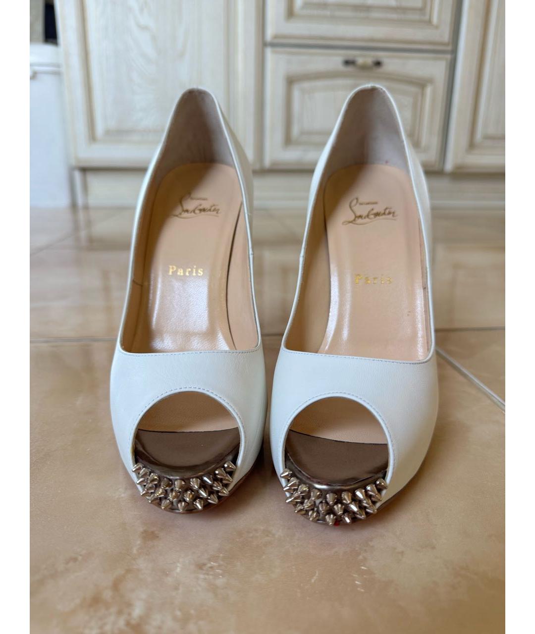 CHRISTIAN LOUBOUTIN Белые кожаные туфли, фото 2
