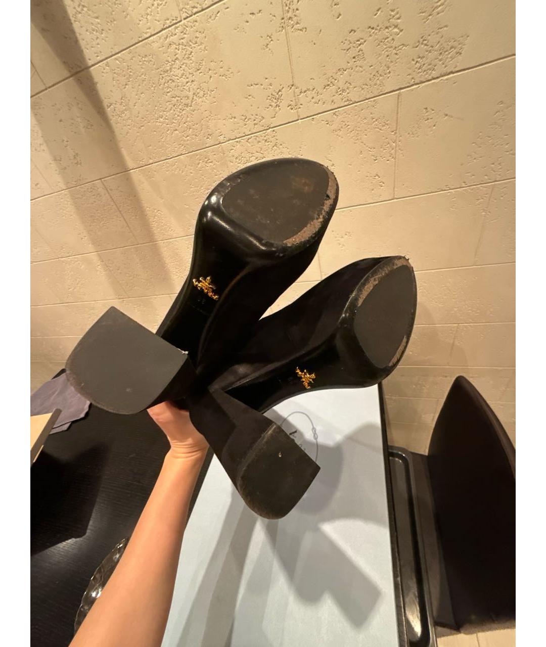 PRADA Черные замшевые сапоги, фото 5