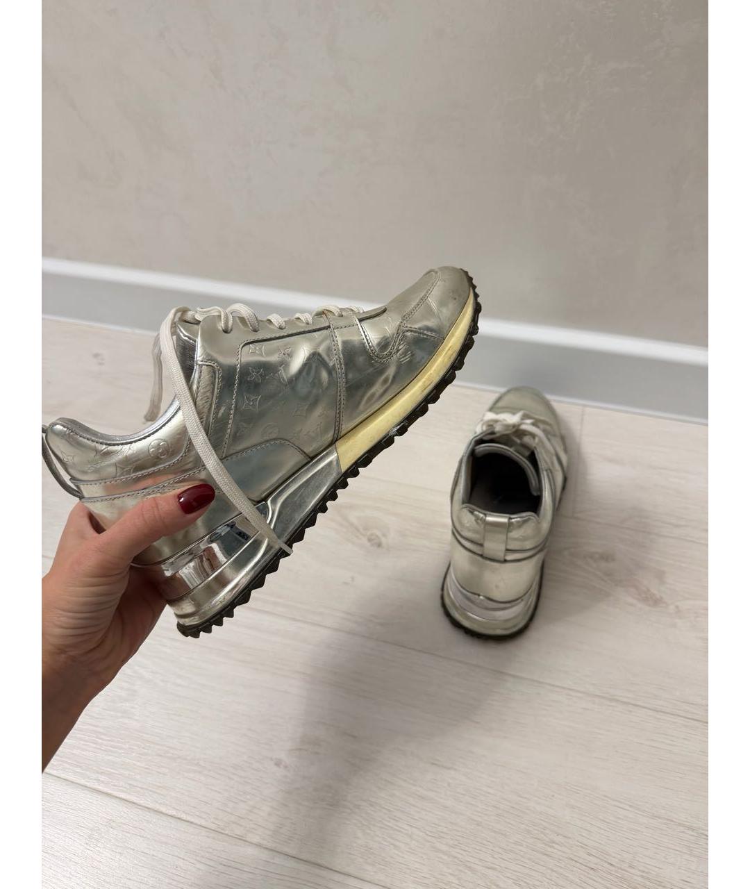 LOUIS VUITTON Серебряные кожаные кроссовки, фото 5
