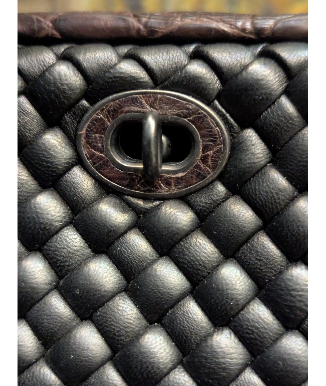 BOTTEGA VENETA Черная сумка с короткими ручками из экзотической кожи, фото 4