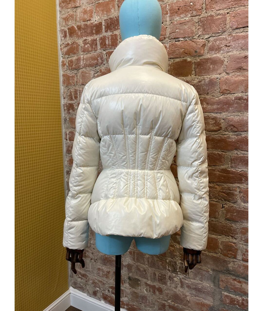MONCLER Белый полиамидовый пуховик, фото 2