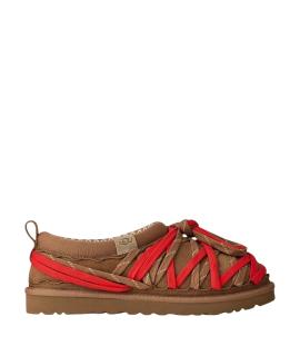 UGG AUSTRALIA Низкие ботинки