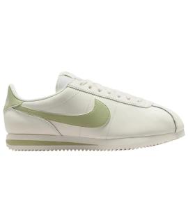 NIKE Кроссовки