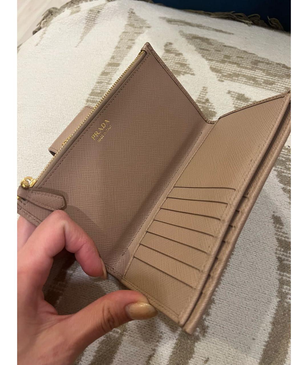 PRADA Бежевый кожаный кошелек, фото 6