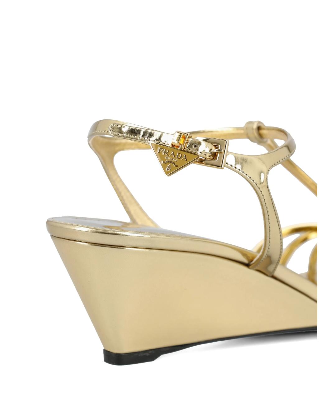 PRADA Золотые кожаные босоножки, фото 4
