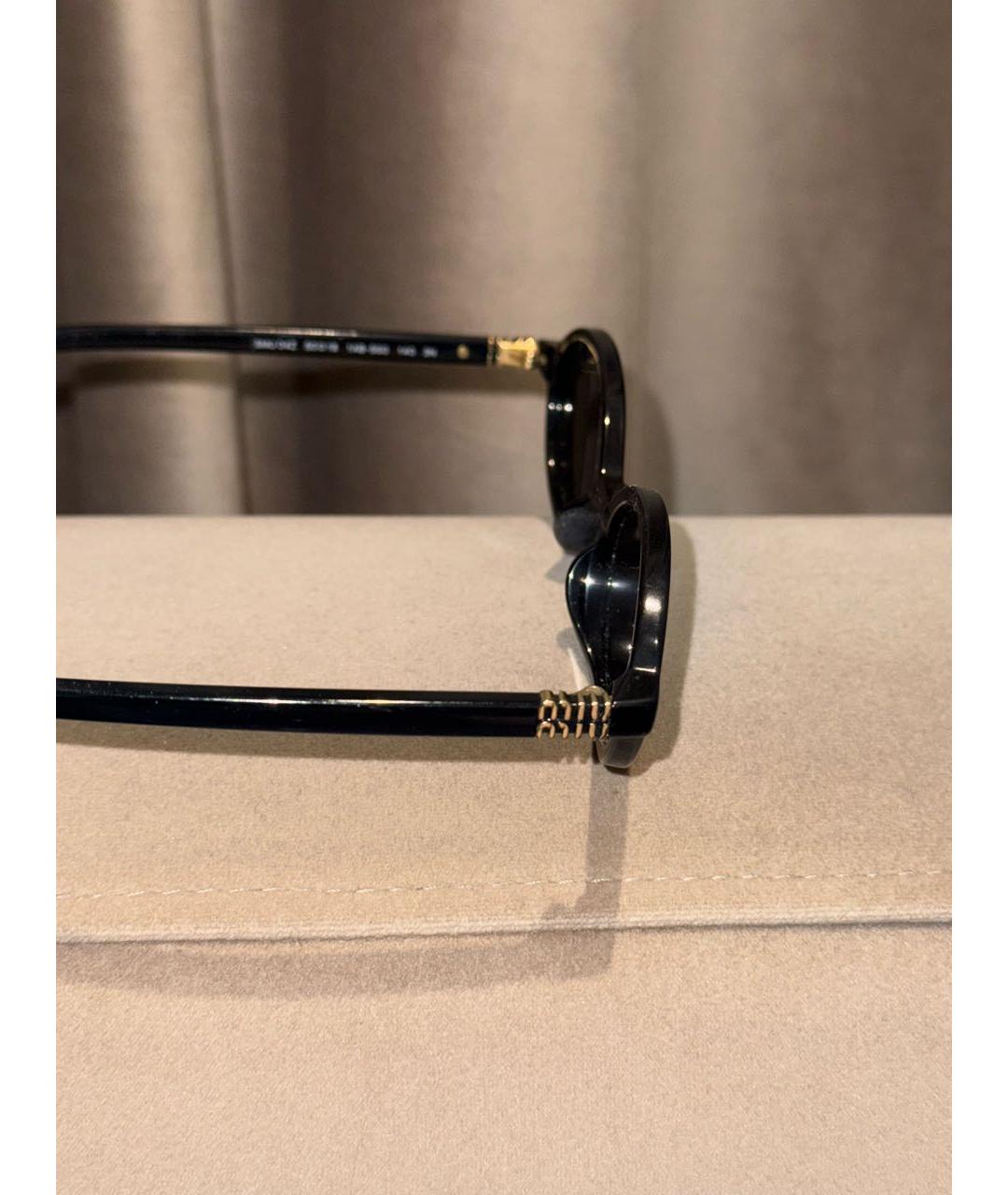 MIU MIU Черные пластиковые солнцезащитные очки, фото 2