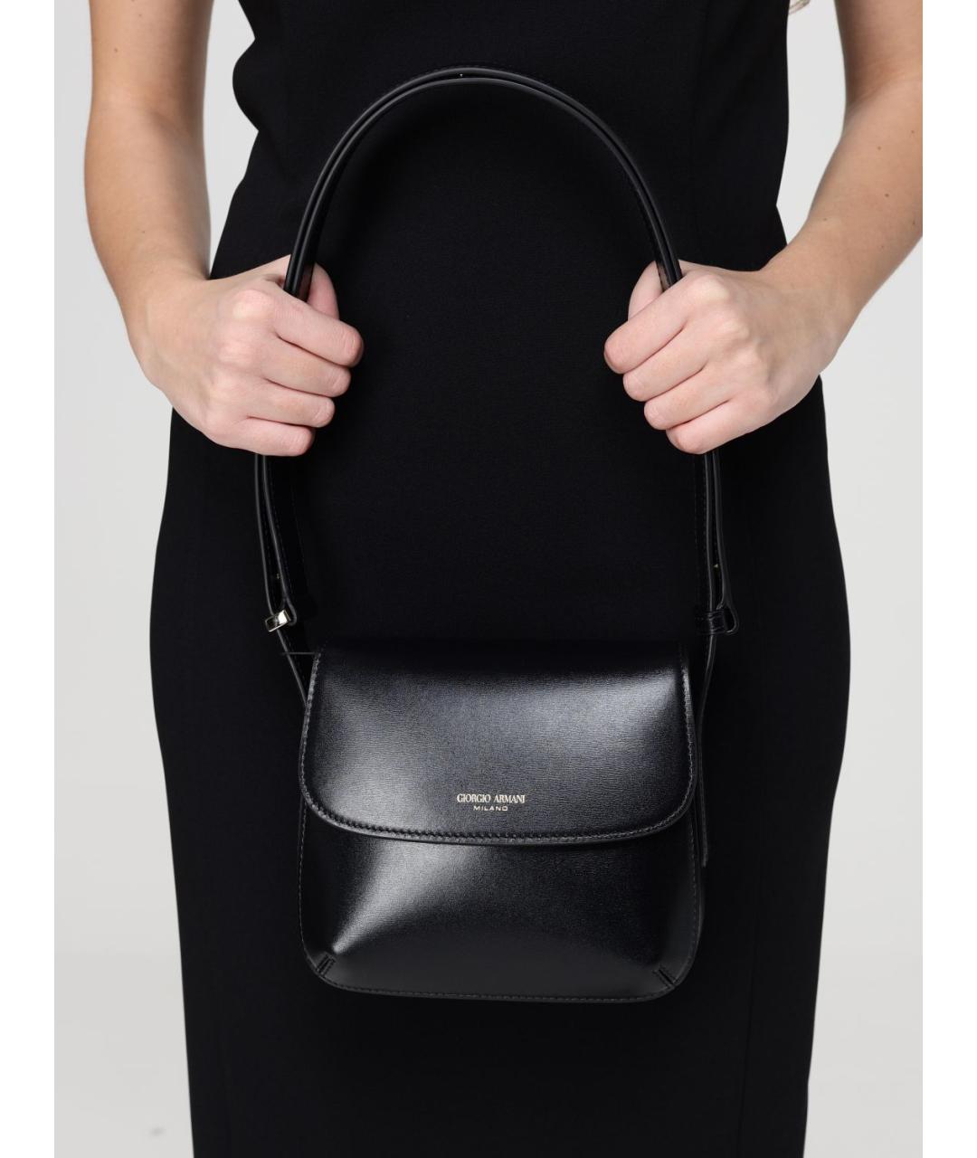 GIORGIO ARMANI Черная кожаная сумка через плечо, фото 2