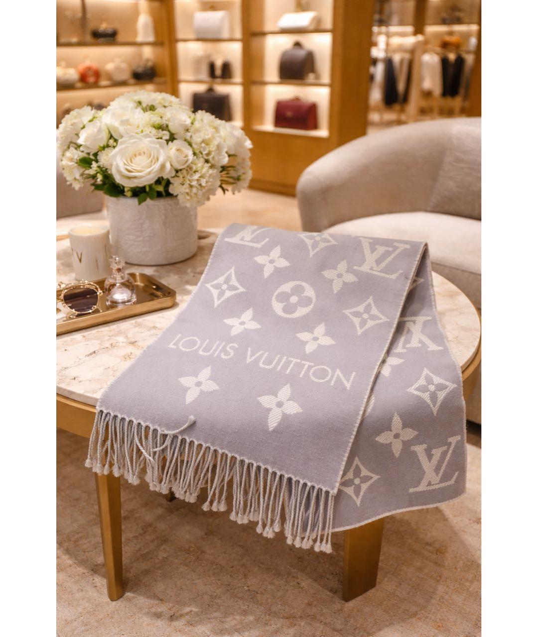 LOUIS VUITTON Голубой шерстяной шарф, фото 7