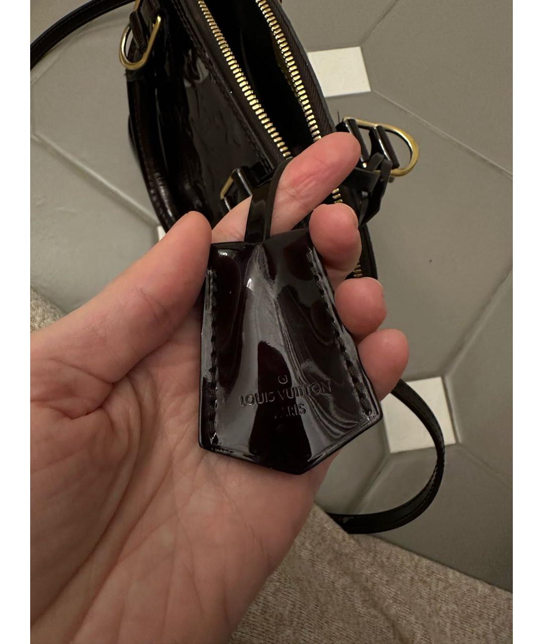 LOUIS VUITTON Бордовая сумка с короткими ручками из лакированной кожи, фото 5