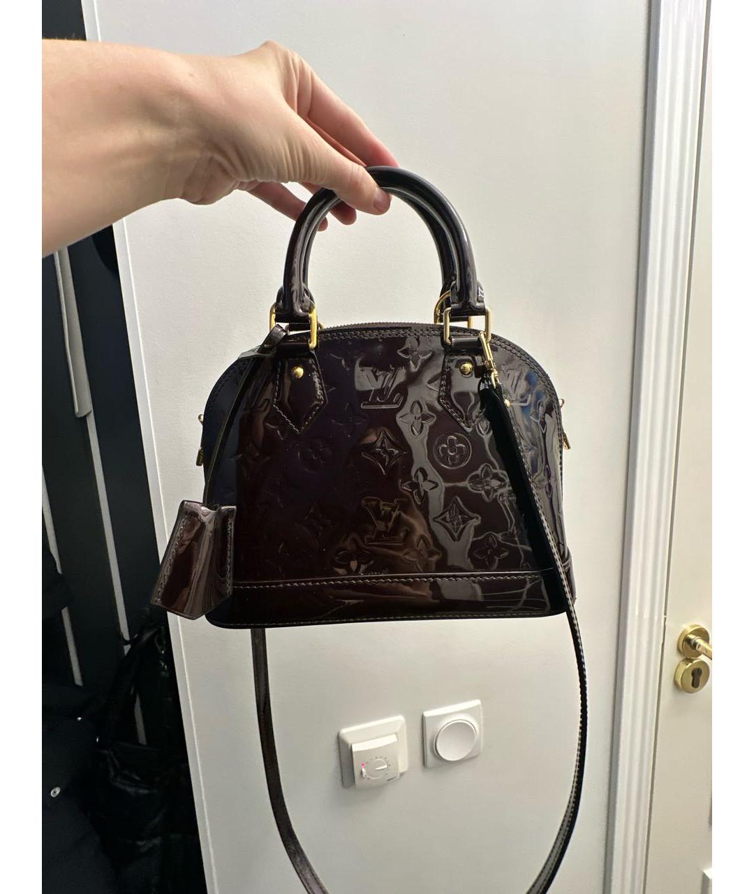 LOUIS VUITTON Бордовая сумка с короткими ручками из лакированной кожи, фото 3