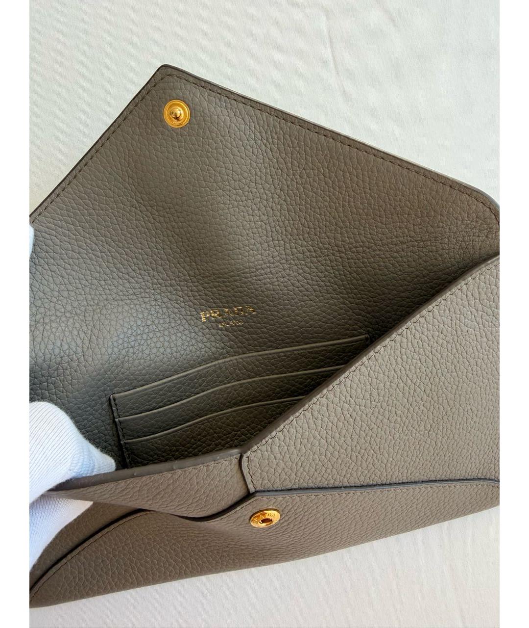 PRADA Серый кожаный кошелек, фото 4