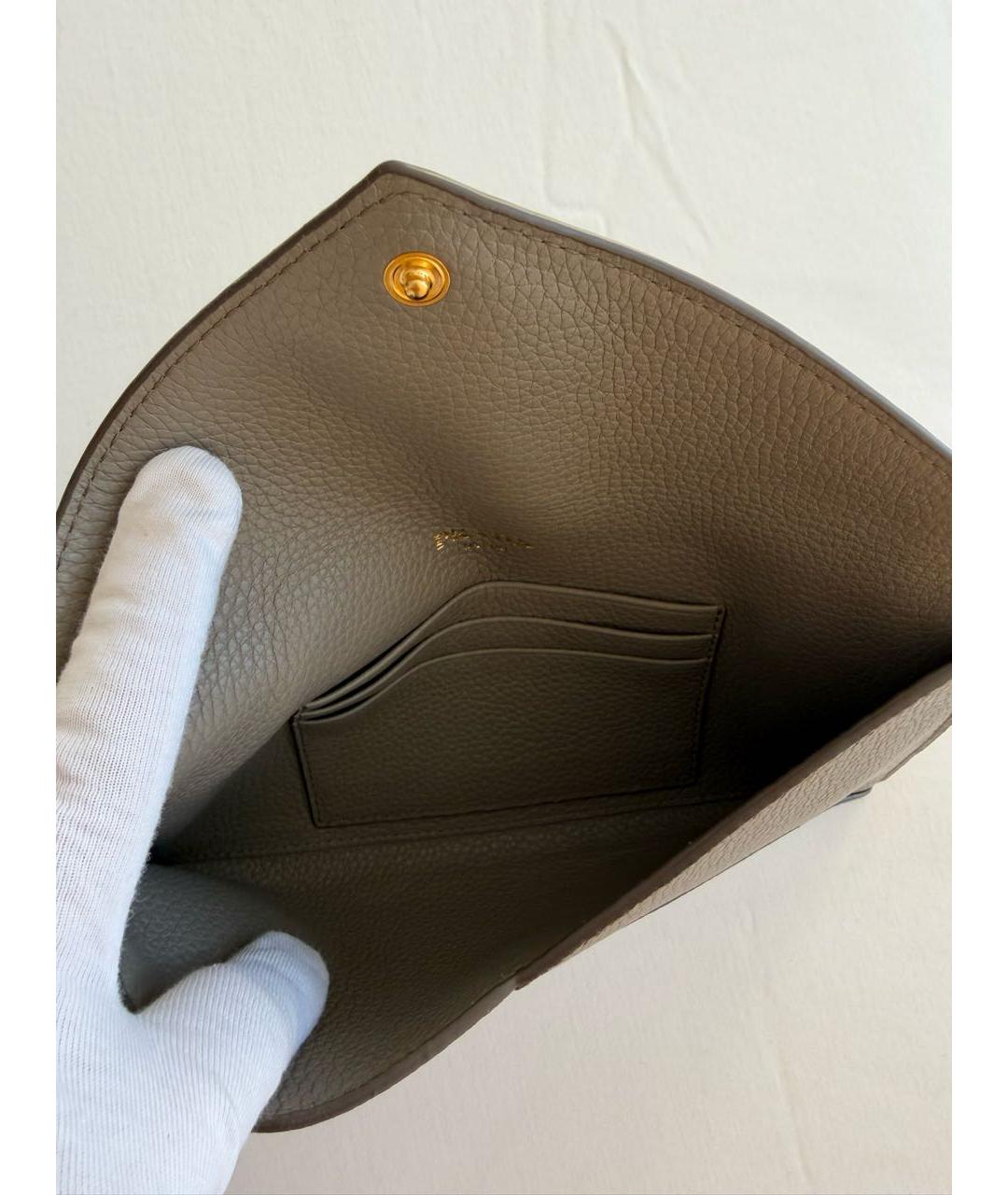 PRADA Серый кожаный кошелек, фото 5