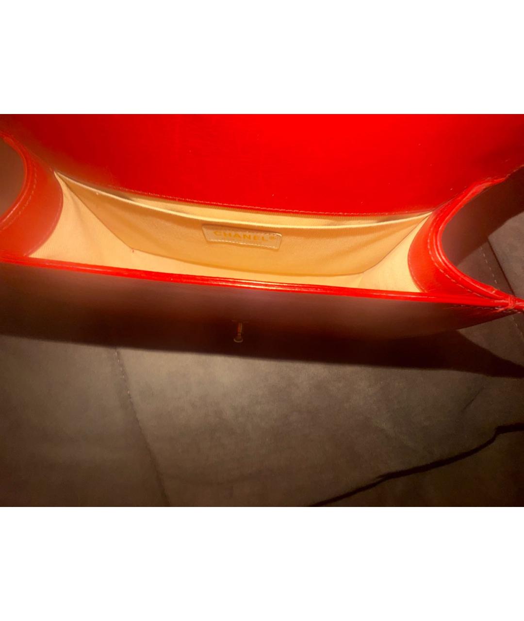 CHANEL Красная кожаная сумка через плечо, фото 4
