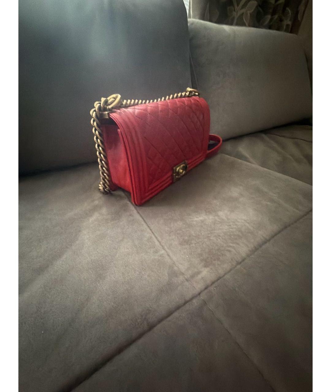 CHANEL Красная кожаная сумка через плечо, фото 2
