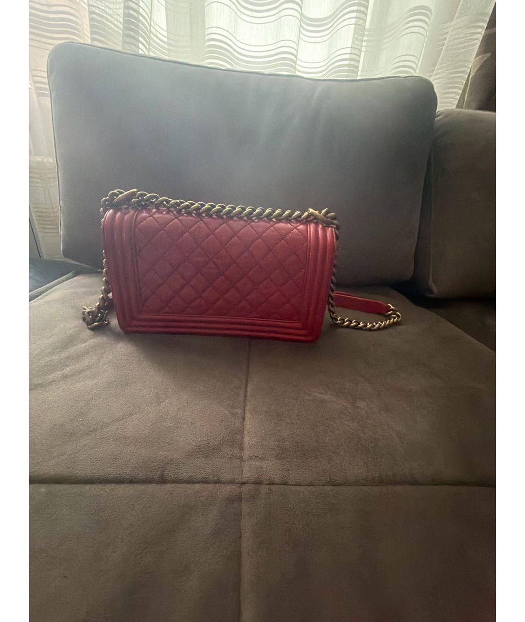 CHANEL Красная кожаная сумка через плечо, фото 3