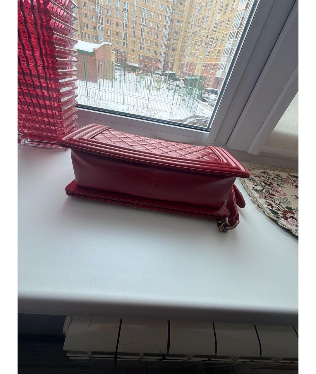 CHANEL Красная кожаная сумка через плечо, фото 7