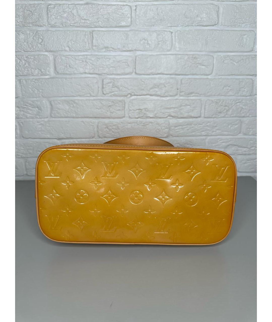 LOUIS VUITTON Желтая сумка с короткими ручками из лакированной кожи, фото 6