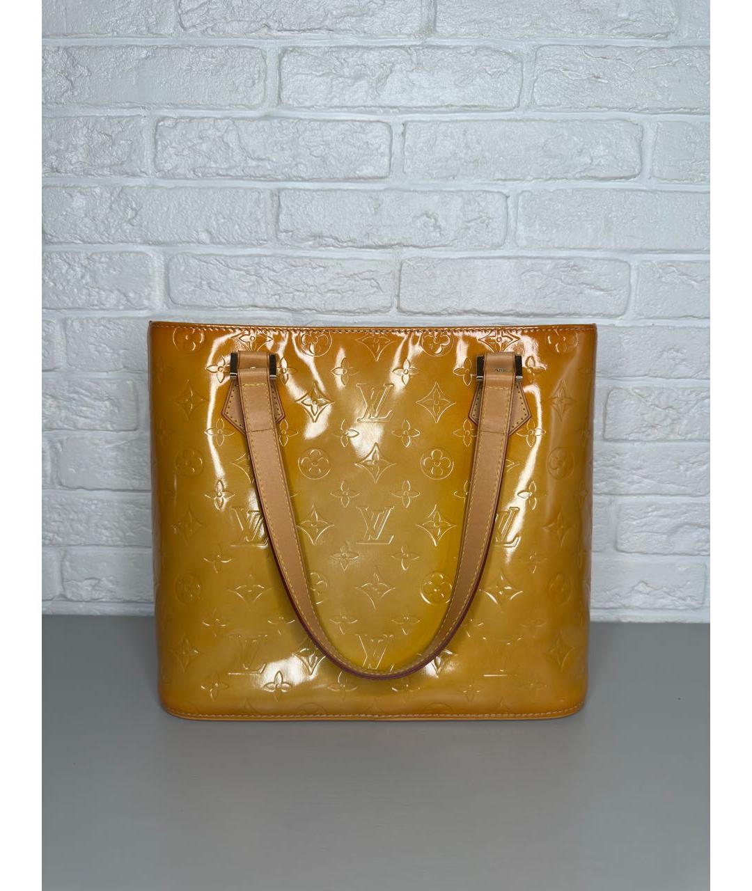 LOUIS VUITTON Желтая сумка с короткими ручками из лакированной кожи, фото 3