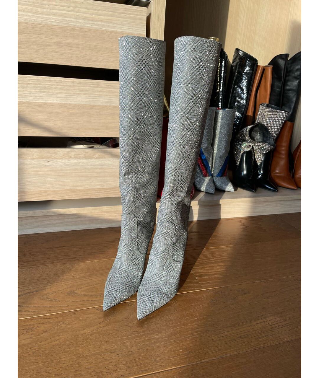 JIMMY CHOO Серебряные кожаные сапоги, фото 2