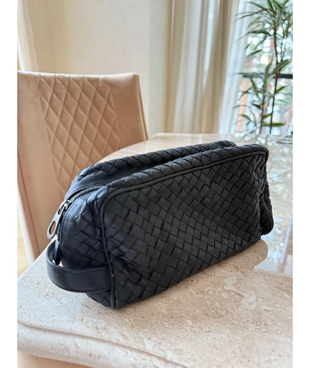 BOTTEGA VENETA Черная кожаная косметичка, фото 8