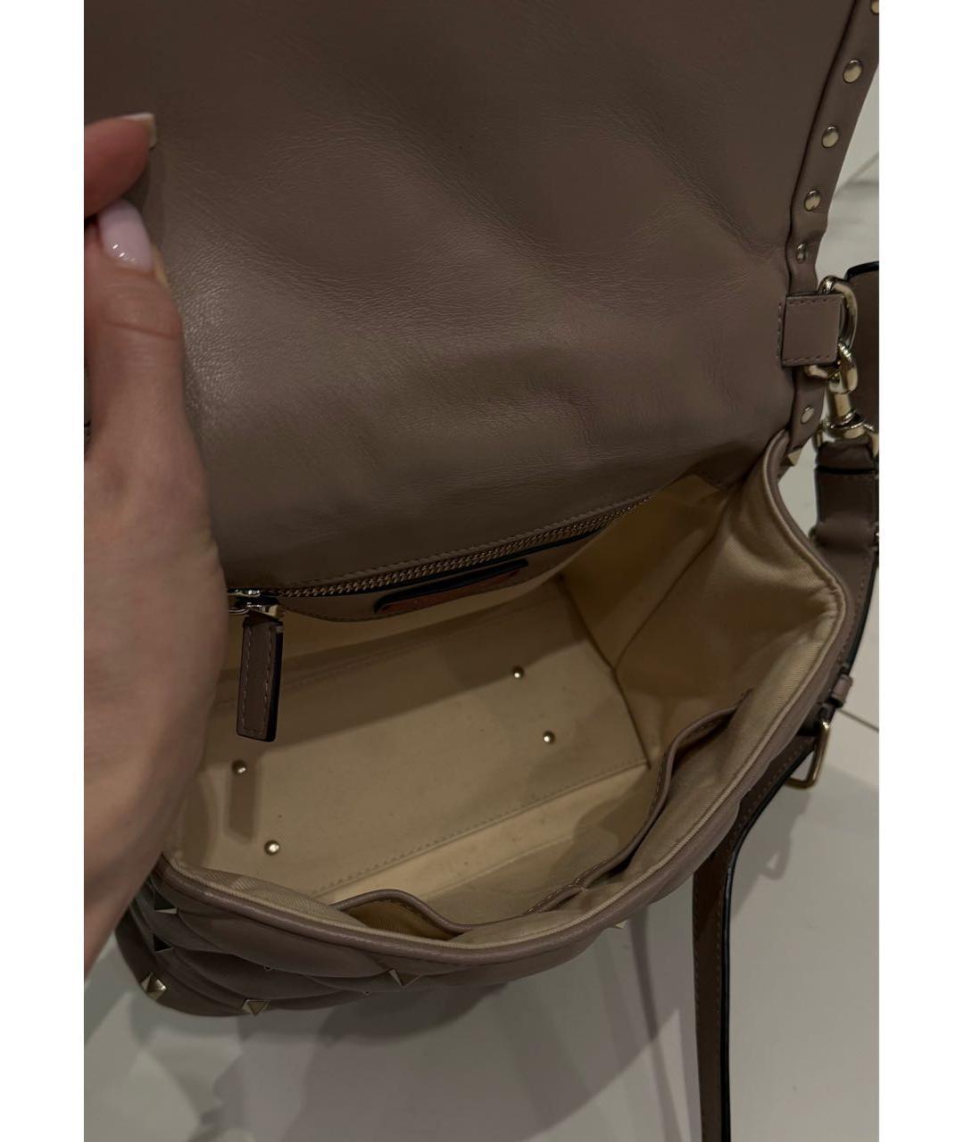 VALENTINO Бежевая кожаная сумка с короткими ручками, фото 4