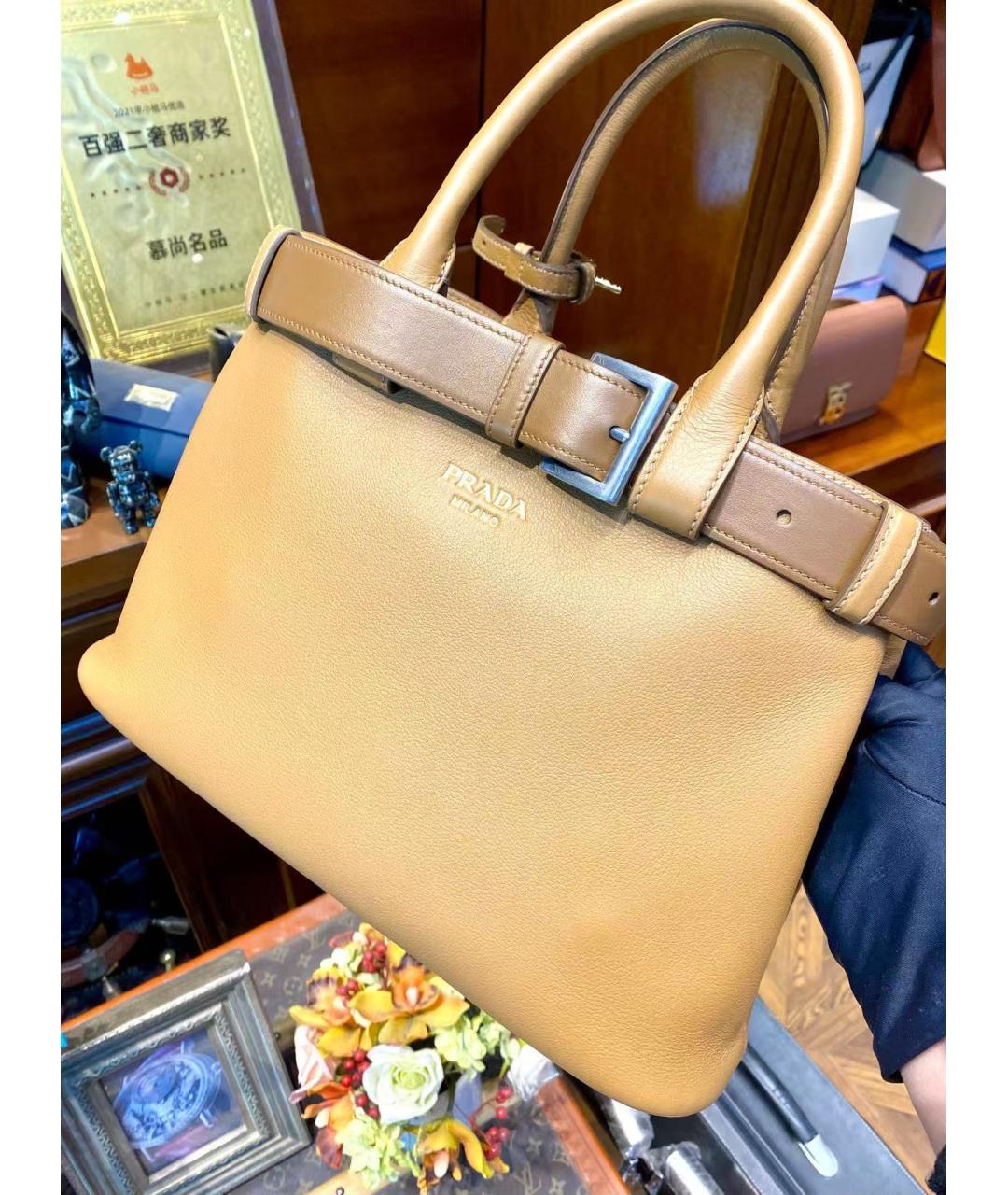 PRADA Коричневая кожаная сумка через плечо, фото 2