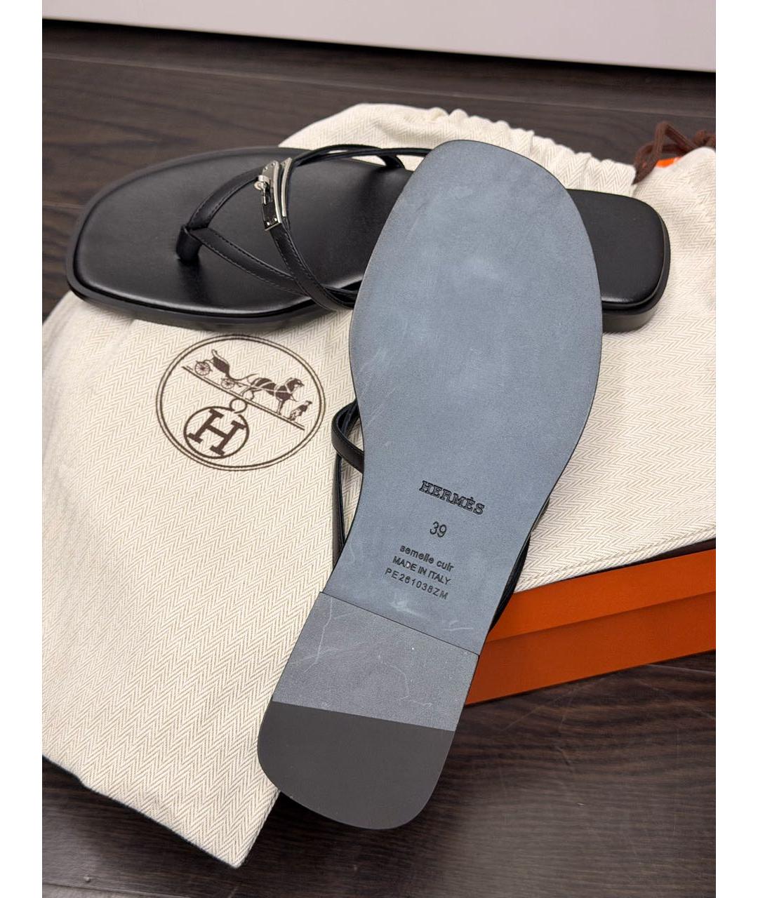 HERMES Черные кожаные шлепанцы, фото 5