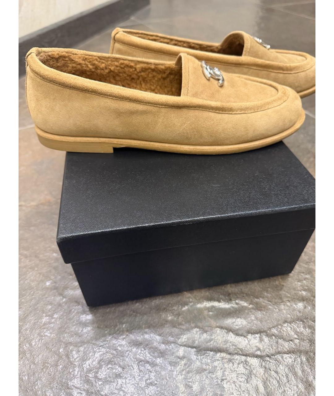 CHANEL Бежевые замшевые лоферы, фото 6