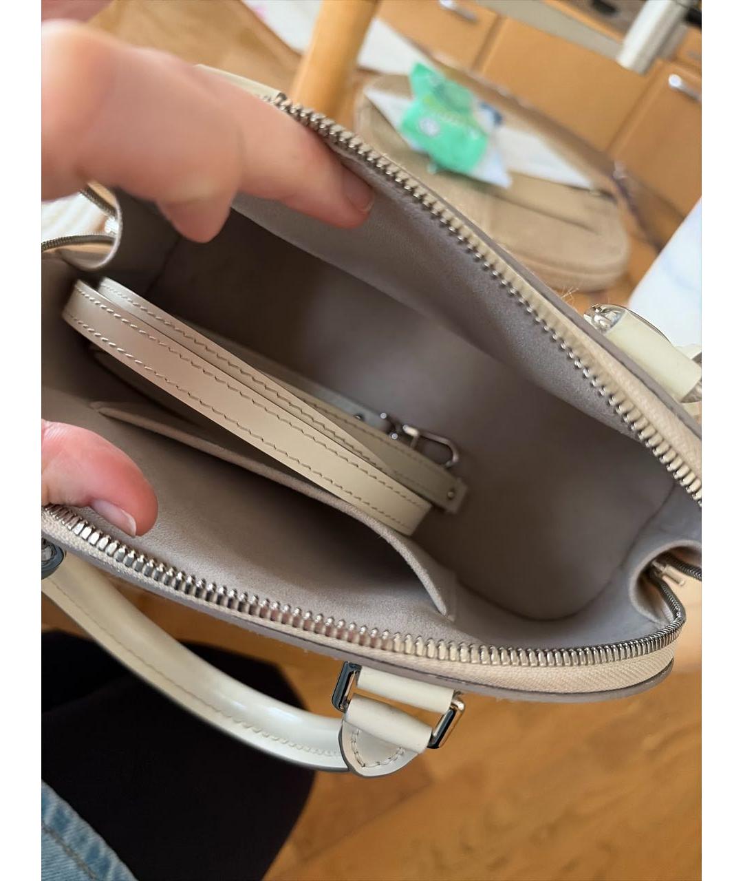 LOUIS VUITTON Бежевая кожаная сумка с короткими ручками, фото 4